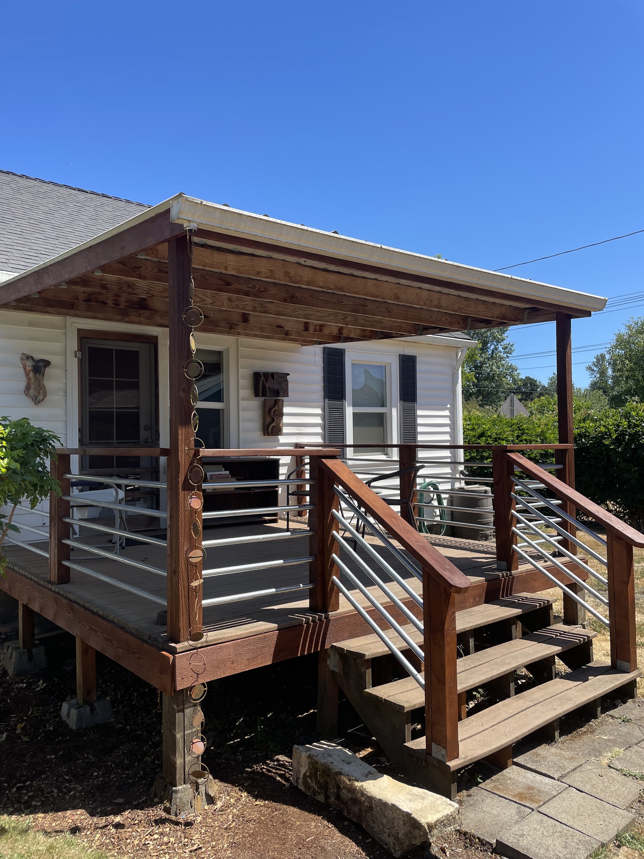 Covered deck and railing rebuild completed at a Monmouth home